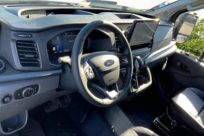 2026 Ford 15 Passenger Van High Roof