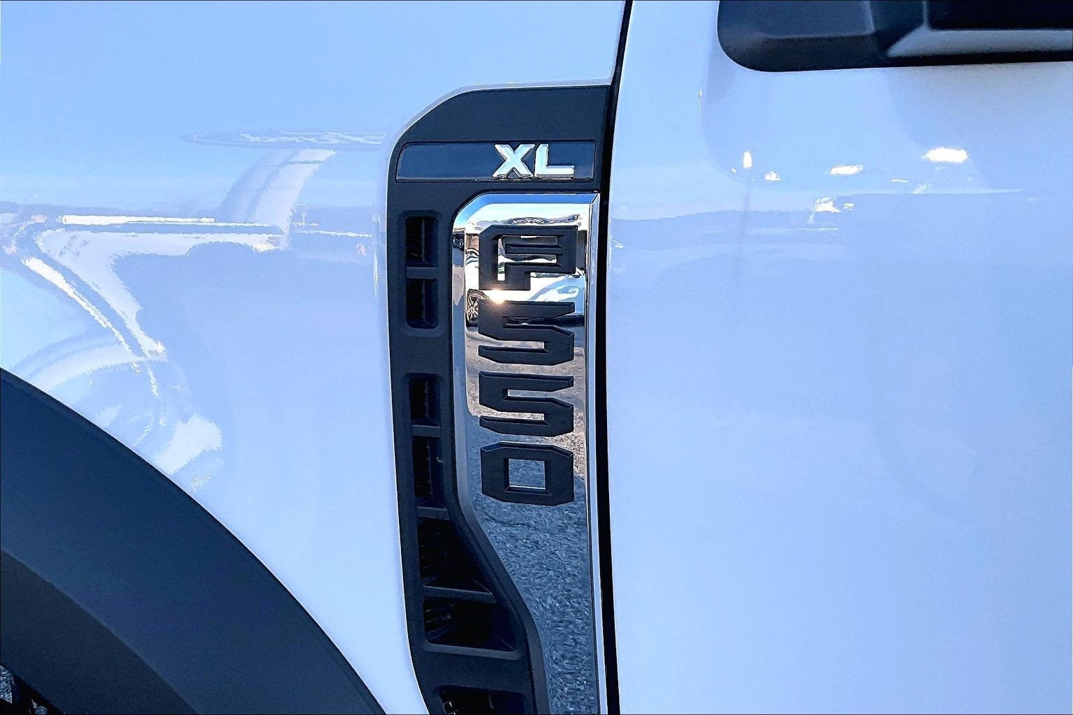 2026 Ford F-550 W/ 12' Landscape Dump XL