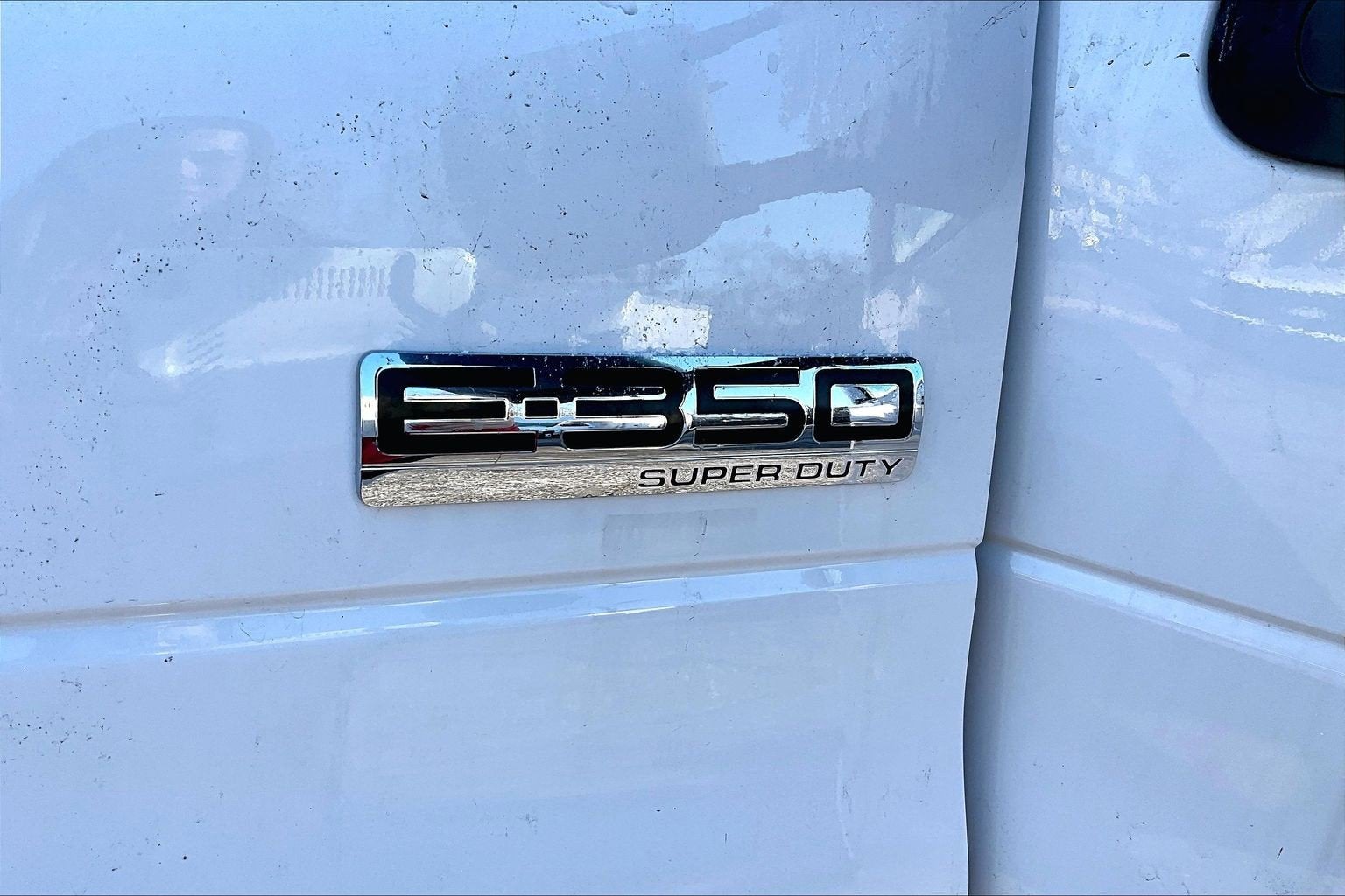 2026 Ford E-Series Cutaway E-350 SRW