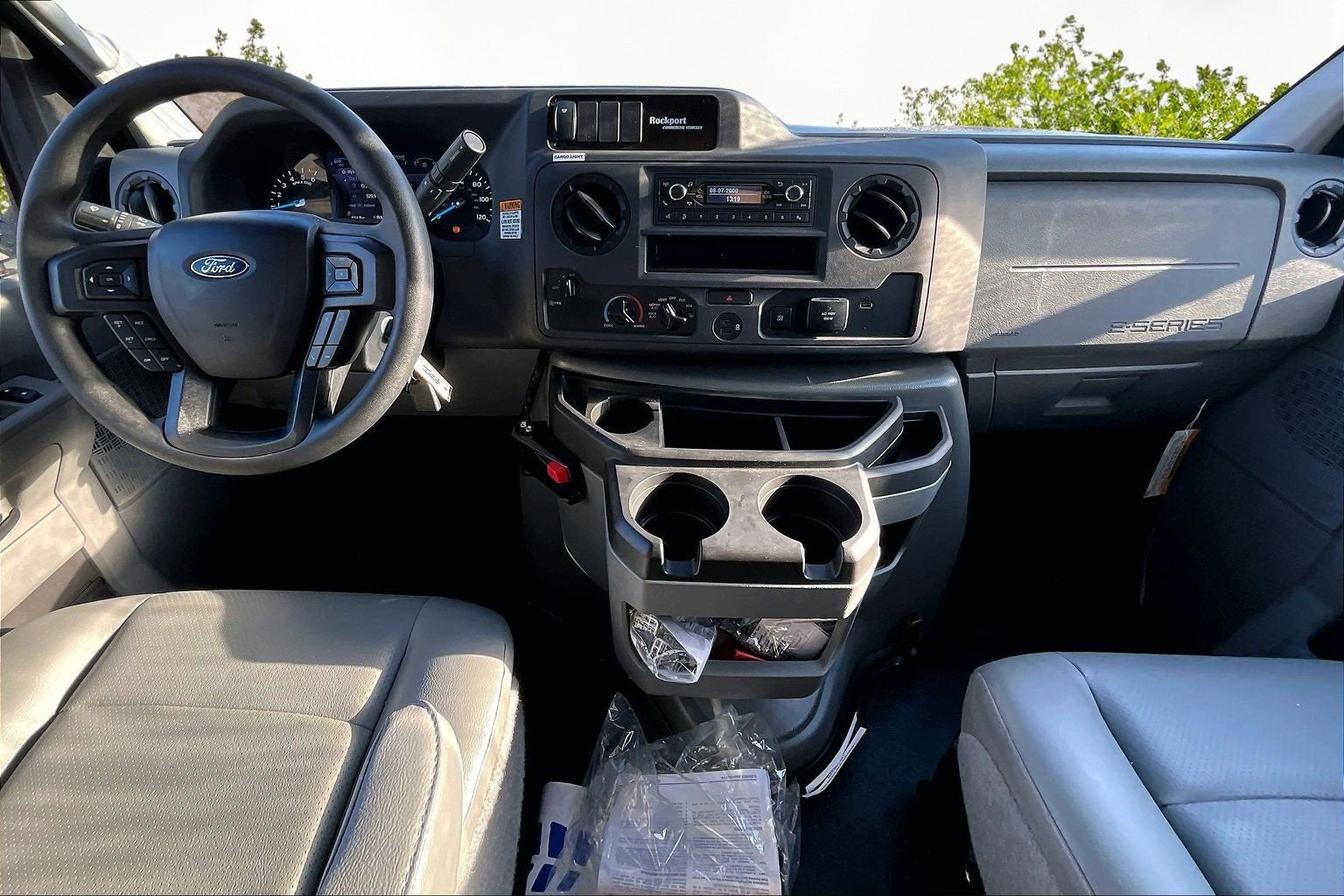 2026 Ford E-Series Cutaway E-350 SRW