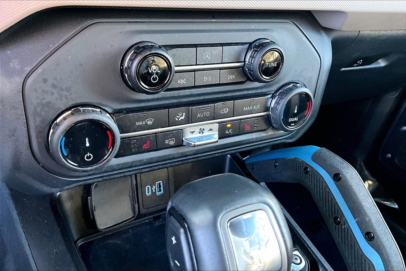 2022 Ford Bronco Base