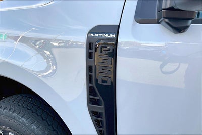 2026 Ford Super Duty F-350 SRW Platinum