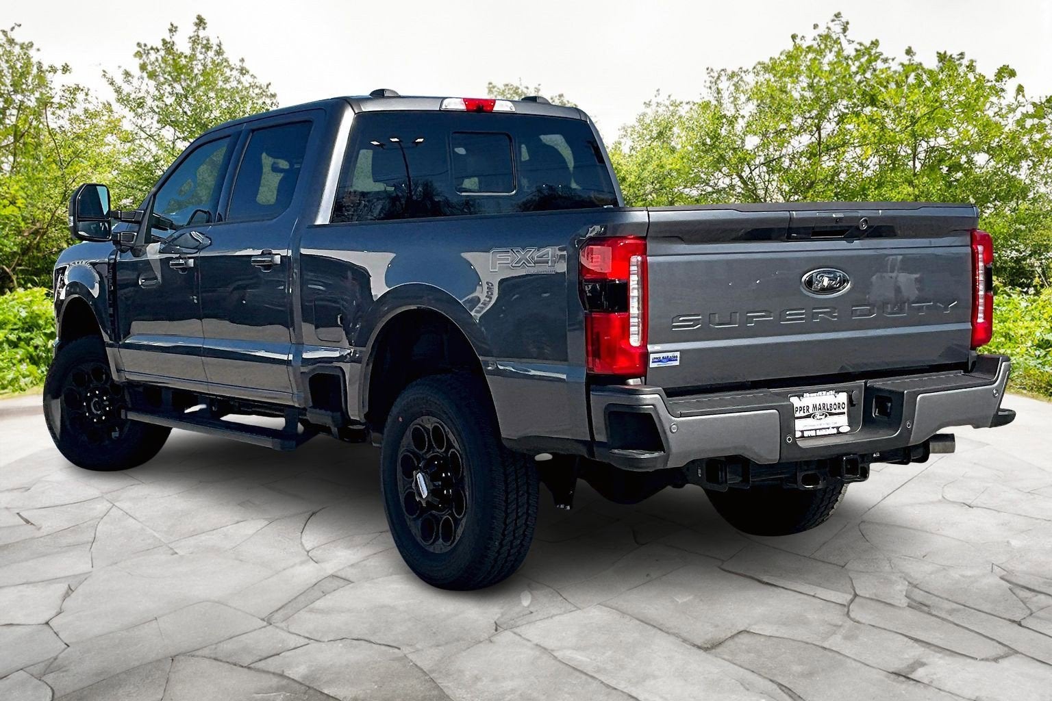 2026 Ford Super Duty F-350 SRW Lariat