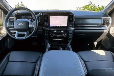 2026 Ford Super Duty F-350 SRW Lariat