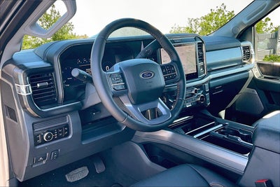 2026 Ford Super Duty F-350 SRW Lariat