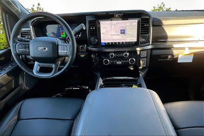 2026 Ford Super Duty F-350 SRW Lariat