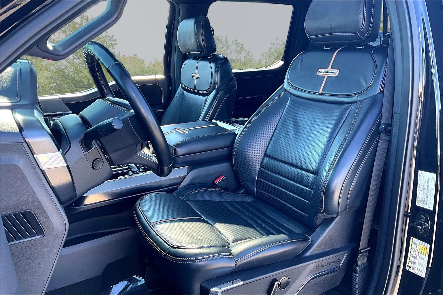 2022 Ford F-150 Platinum