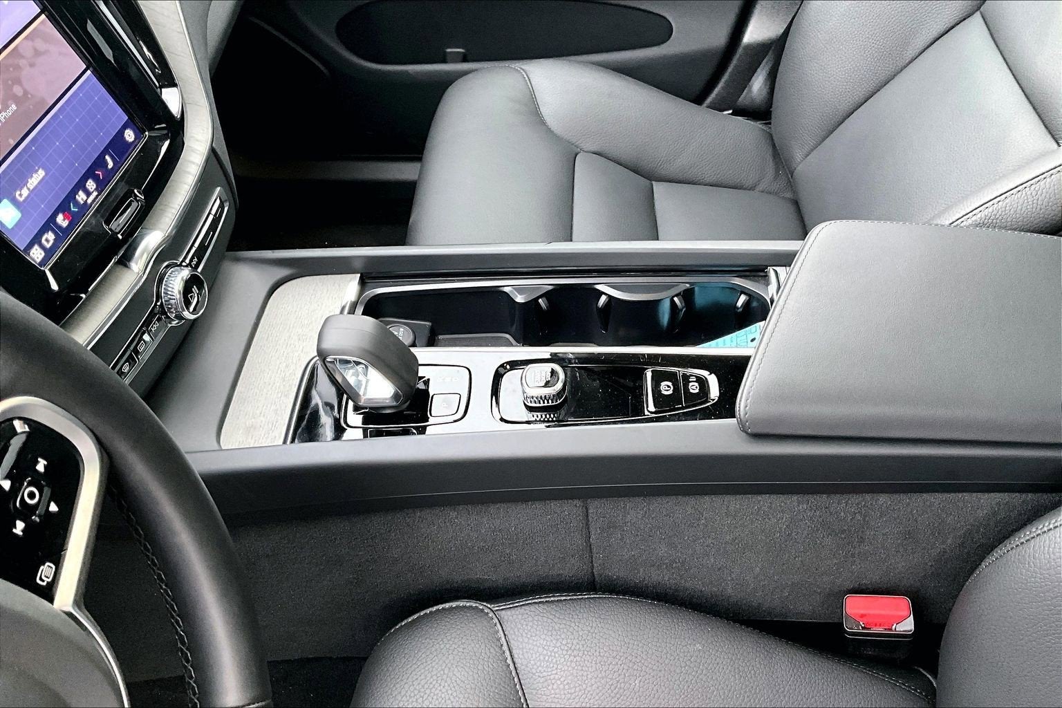 2025 Volvo XC60 Plus