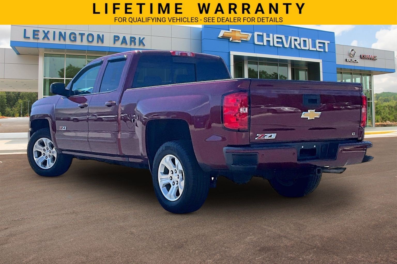 Used 2017 Chevrolet Silverado 1500 LT Z71 with VIN 1GCVKREC1HZ224666 for sale in California, MD