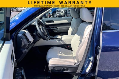 2025 Nissan Pathfinder SL 4WD