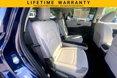 2025 Nissan Pathfinder SL 4WD