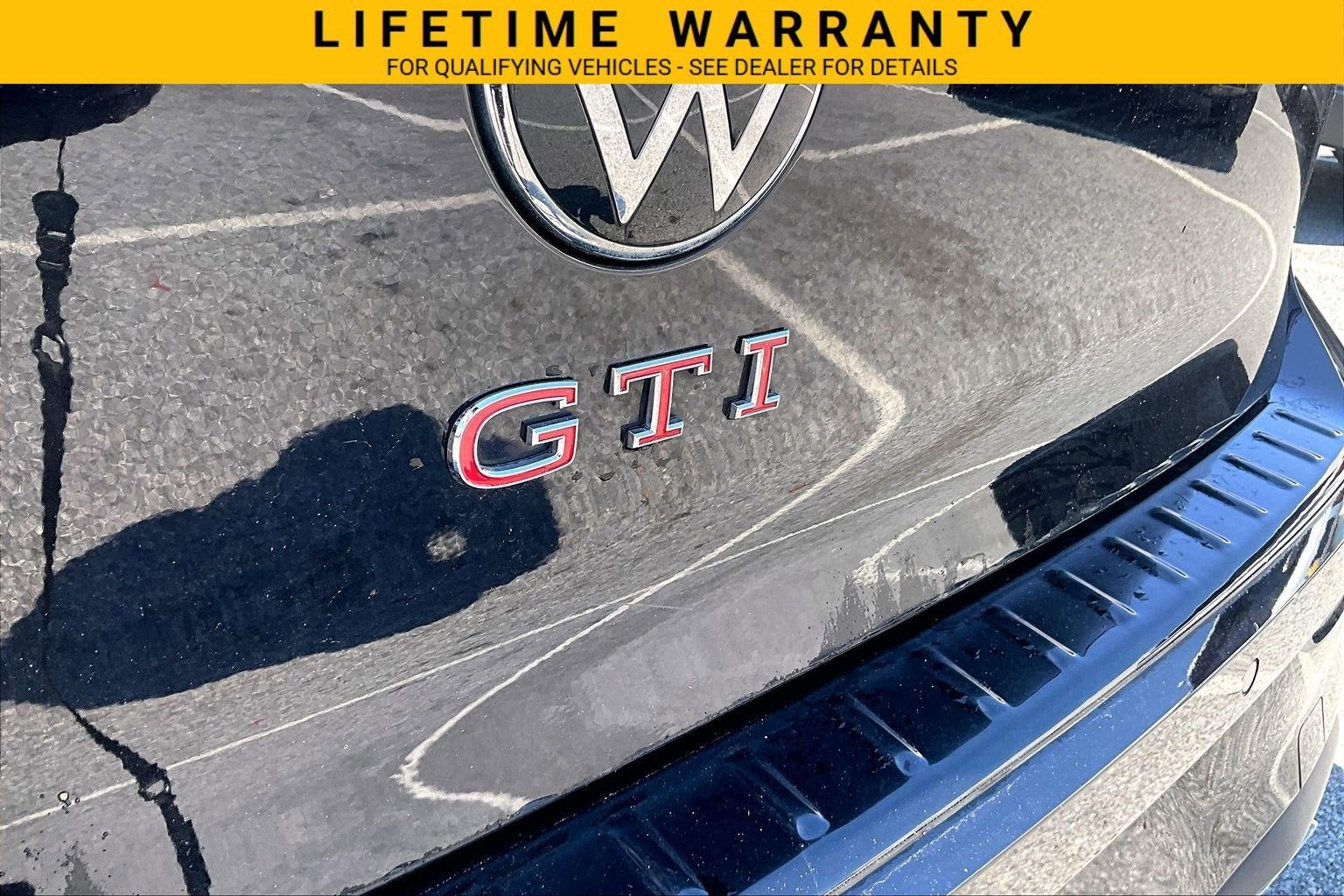 2024 Volkswagen Golf GTI 380 SE