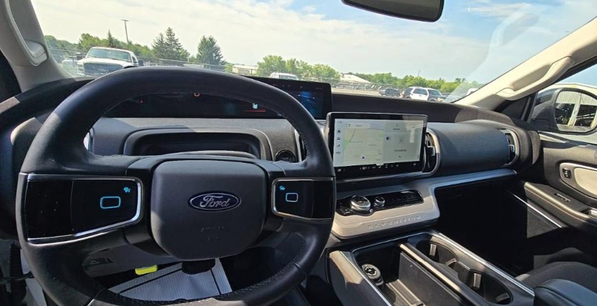 2025 Ford Expedition Max Active