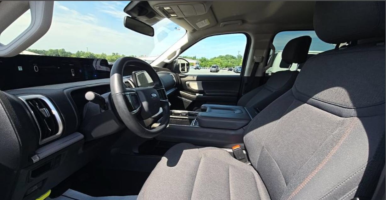 2025 Ford Expedition Max Active