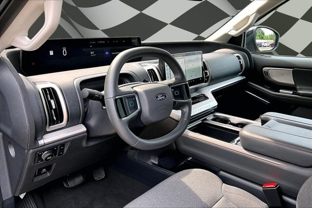 2025 Ford Expedition Active LUXURY SUV