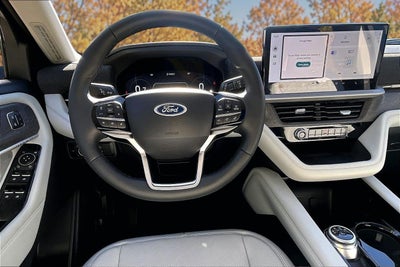 2026 Ford Explorer Platinum