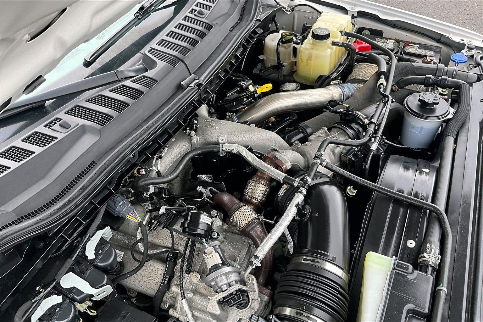 2022 Ford Super Duty F-350 SRW LARIAT