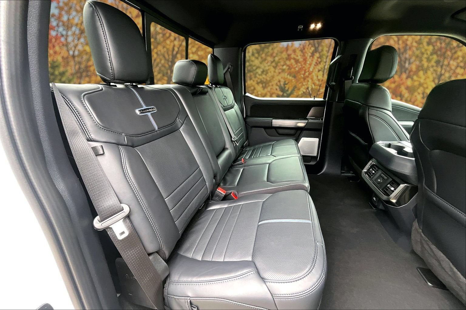 2026 Ford Super Duty F-350 SRW Platinum