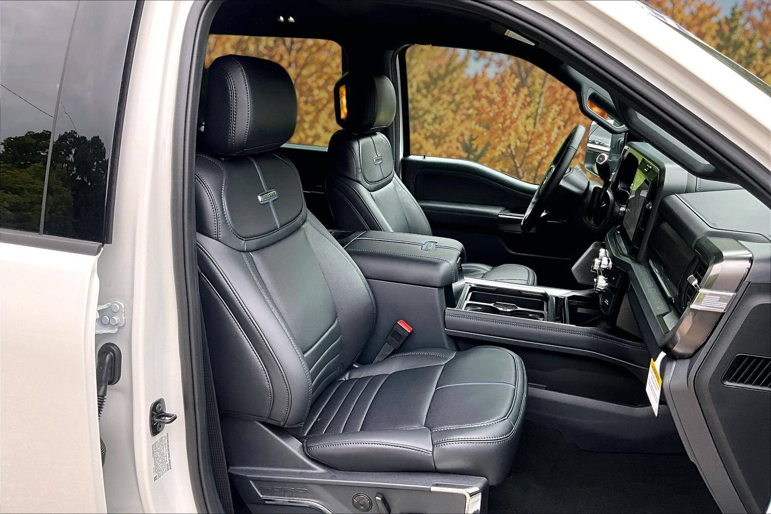 2026 Ford Super Duty F-350 SRW Platinum