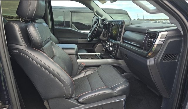 2023 Ford Super Duty F-350 DRW LARIAT
