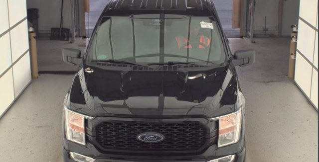 2022 Ford F-150 STX 4WD V8