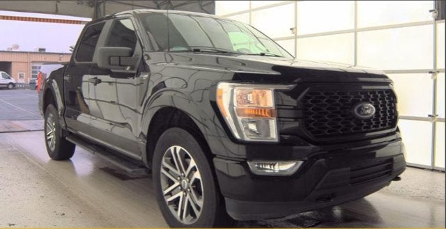 2022 Ford F-150 STX 4WD V8