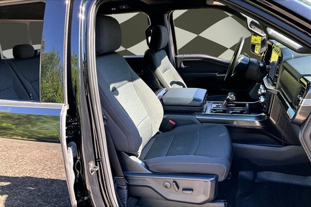 2023 Ford F-150 XLT SPORT V8