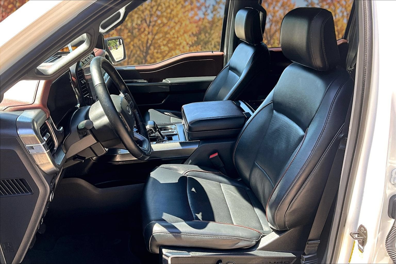 2023 Ford F-150 LARIAT SPORT