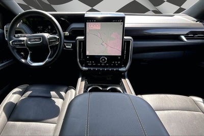 2025 GMC Yukon Elevation