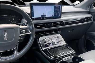 2021 Lincoln Nautilus Reserve