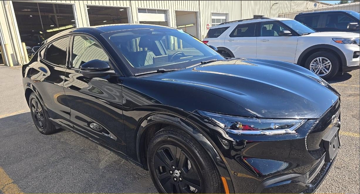 2023 Ford Mustang Mach-E California Route 1