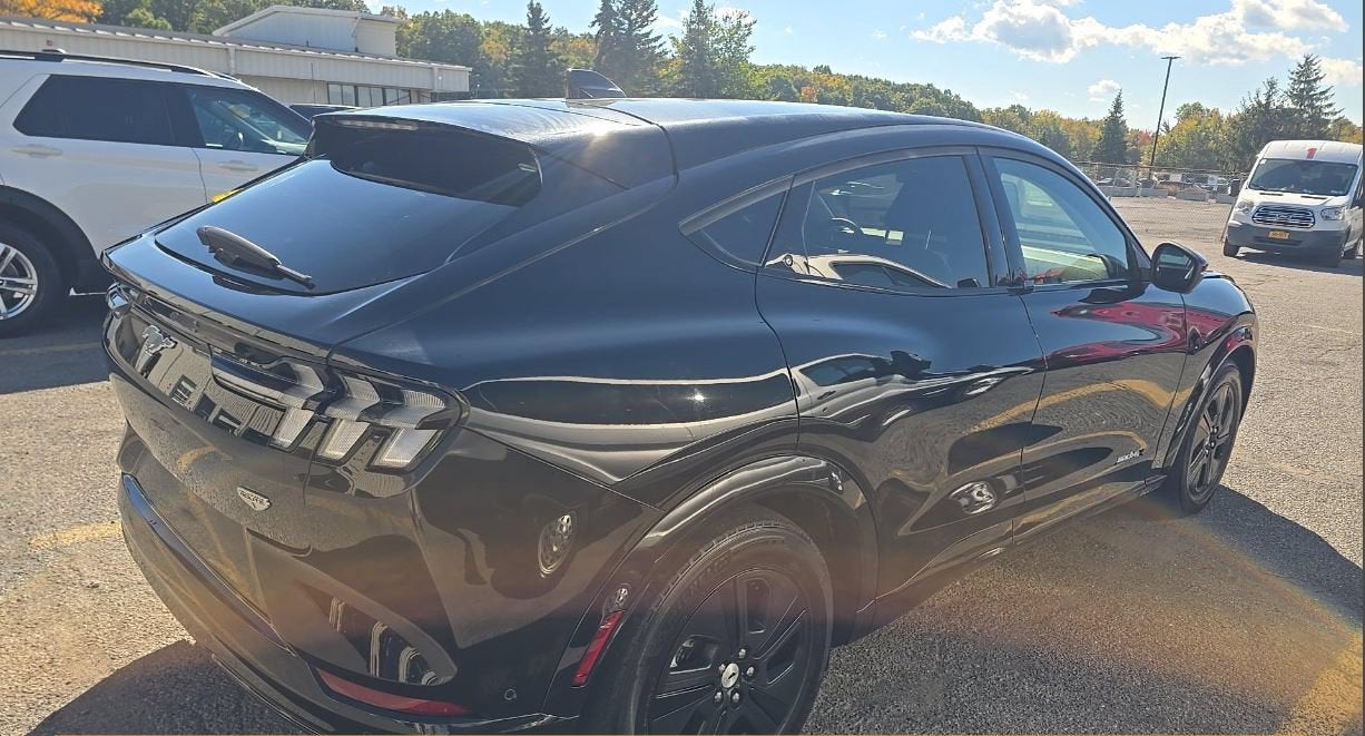 2023 Ford Mustang Mach-E California Route 1