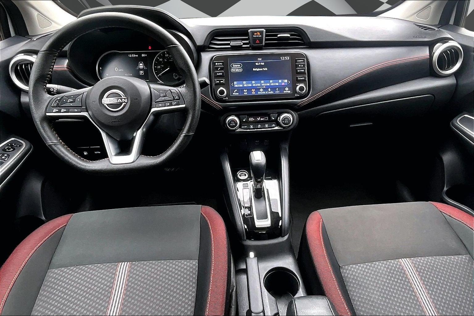 2025 Nissan Versa SR