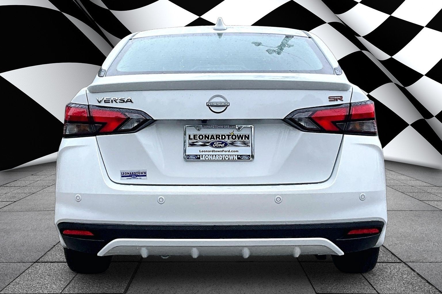 2025 Nissan Versa SR