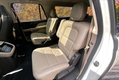 2023 Lincoln Navigator L Reserve