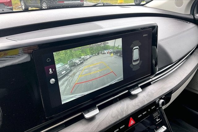 2024 Kia Carnival EX