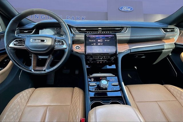 2025 Jeep Grand Cherokee Summit