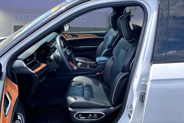 2023 Jeep Grand Cherokee L Summit Reserve