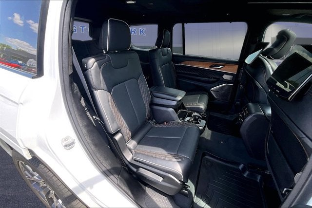 2023 Jeep Grand Cherokee L Summit Reserve