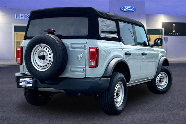 2022 Ford Bronco Base