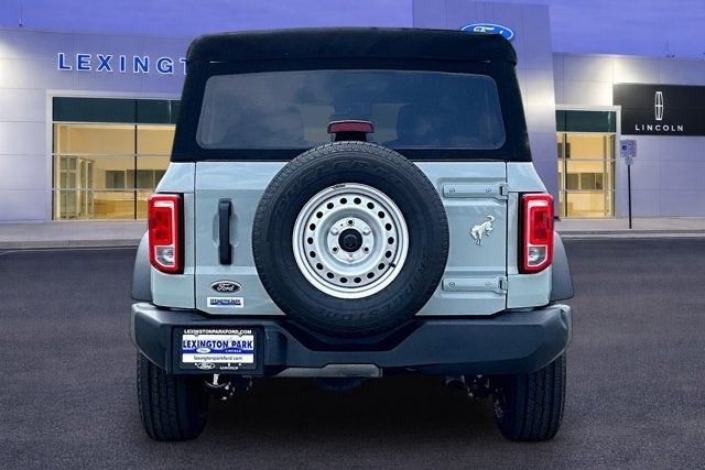 2022 Ford Bronco Base