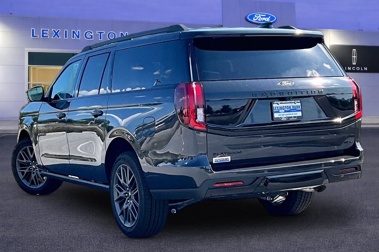 2027 Ford Expedition Max Platinum