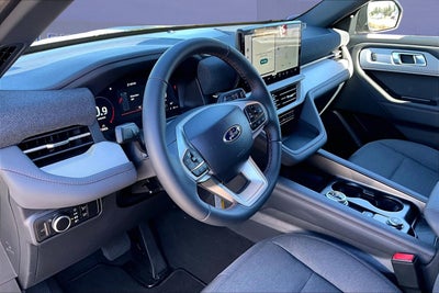 2027 Ford Explorer Active w/200A Pkg