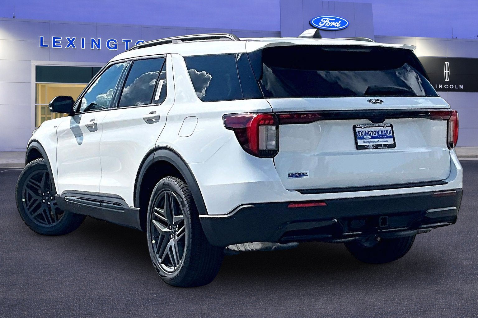 2027 Ford Explorer ST-Line