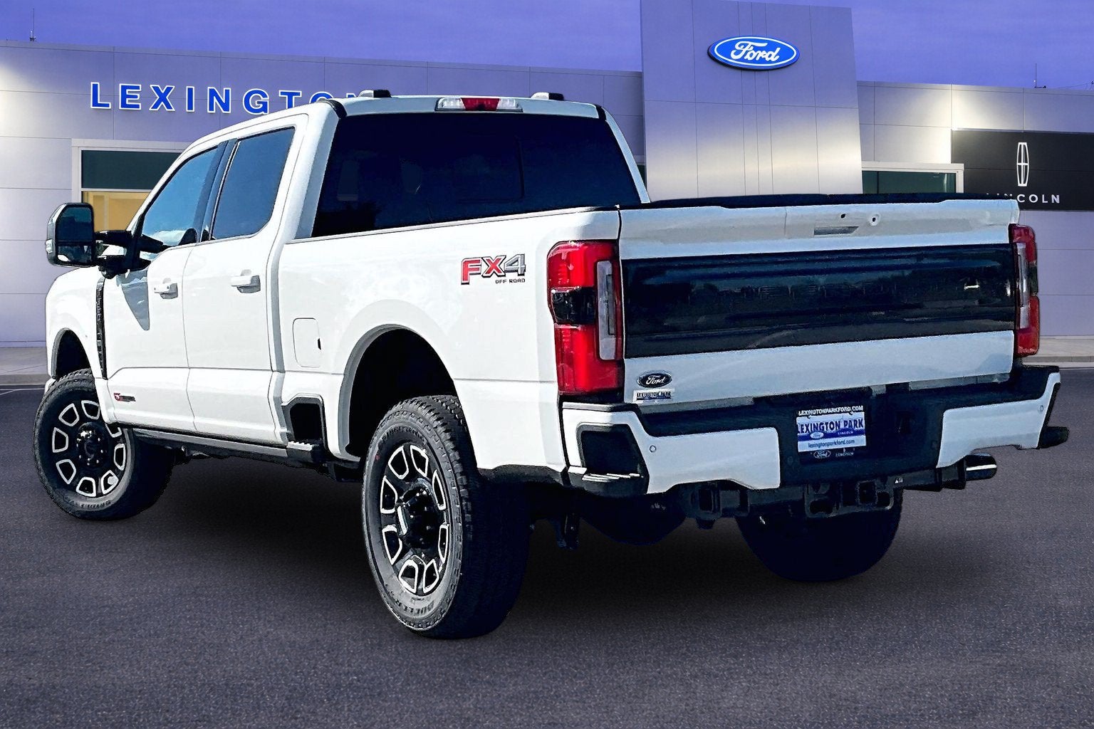 2026 Ford Super Duty F-350 SRW Platinum
