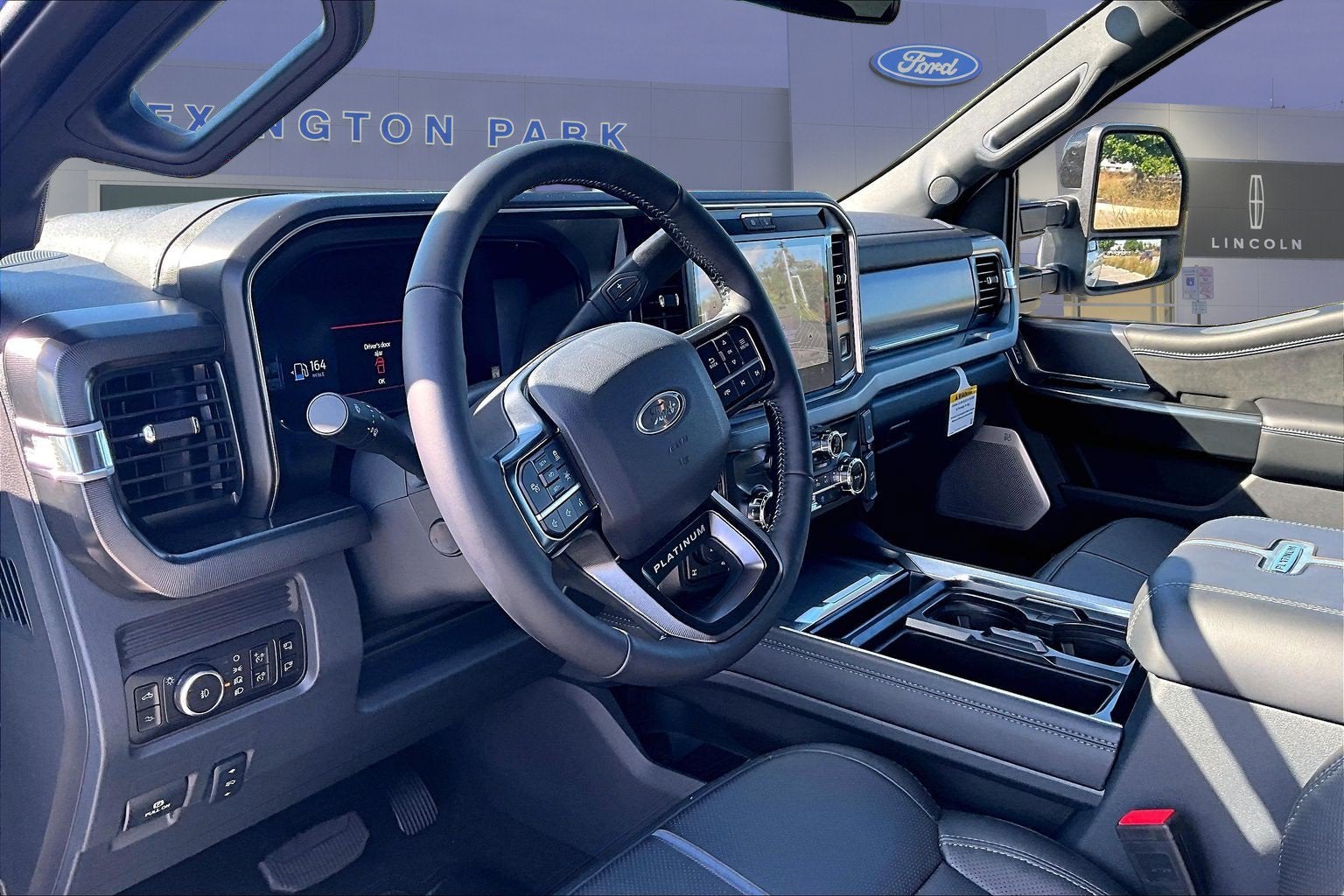 2026 Ford Super Duty F-350 SRW Platinum