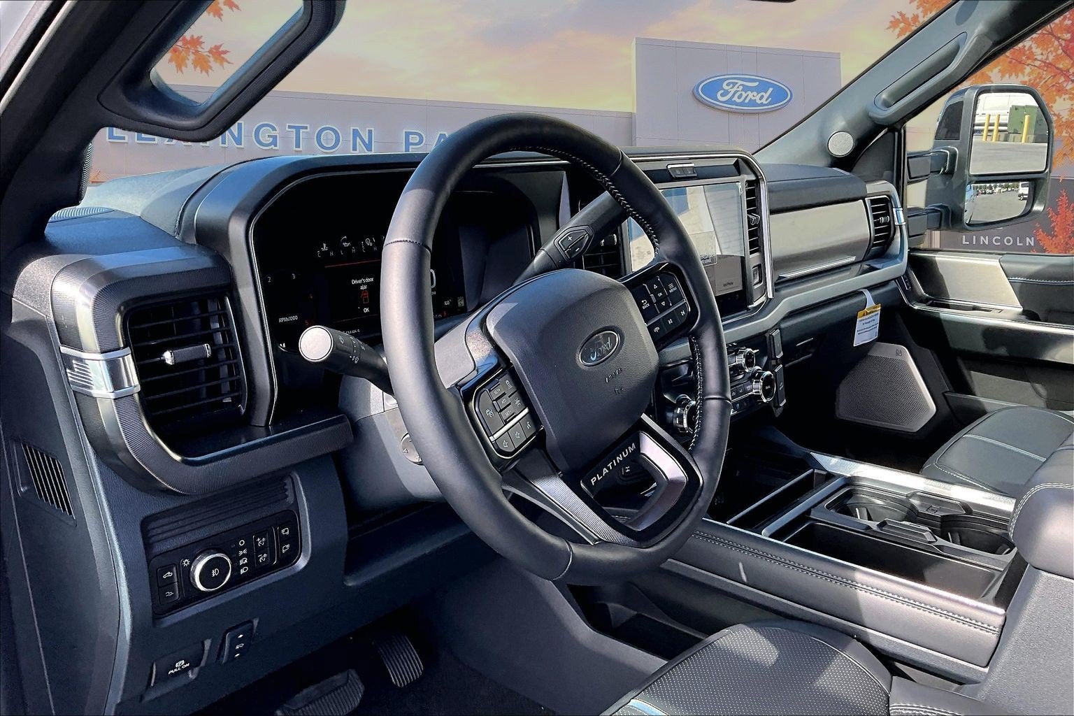 2027 Ford Super Duty F-350 SRW Platinum