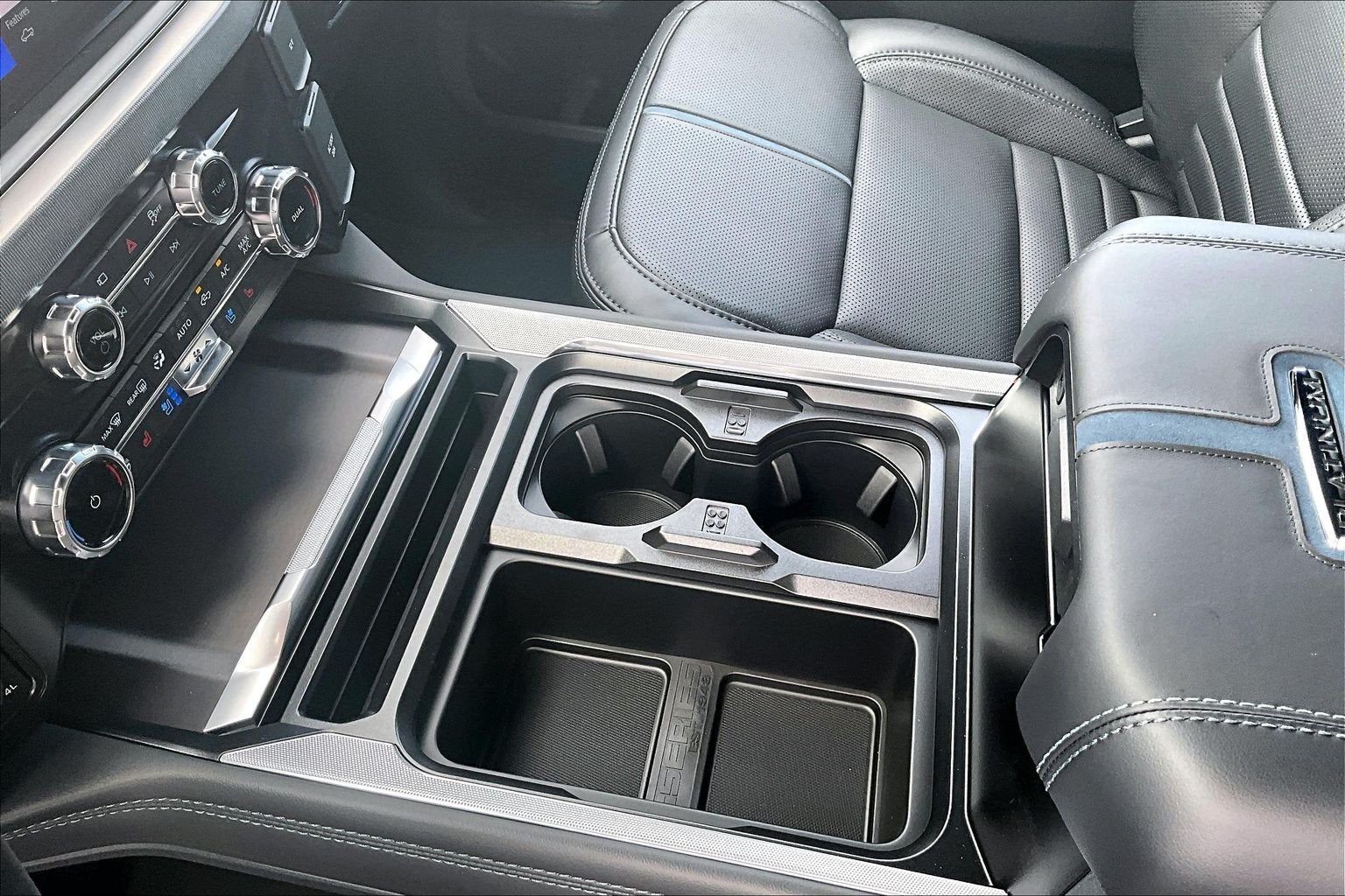 2026 Ford Super Duty F-350 SRW Platinum