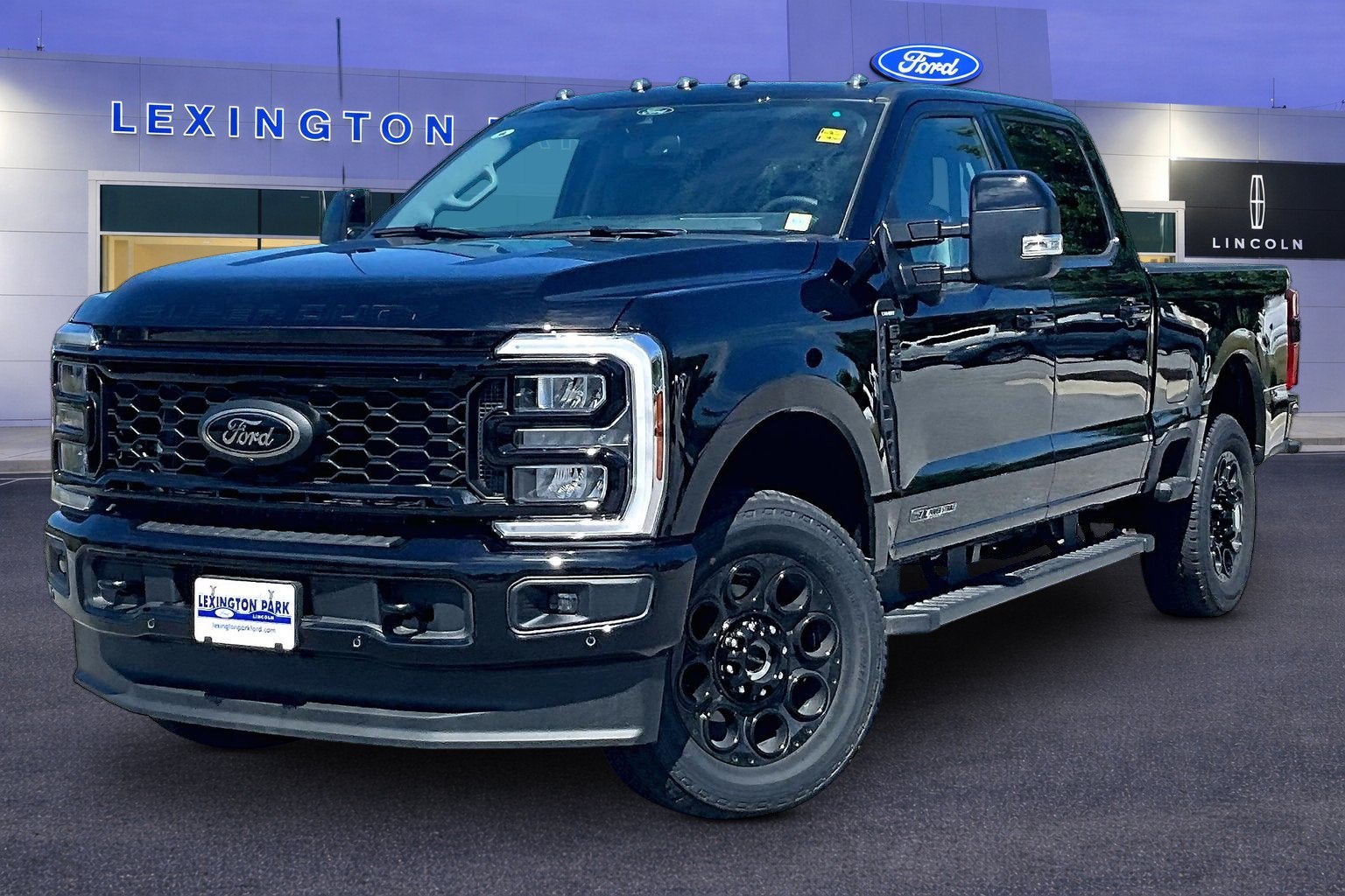 2026 Ford Super Duty F-350 SRW LARIAT