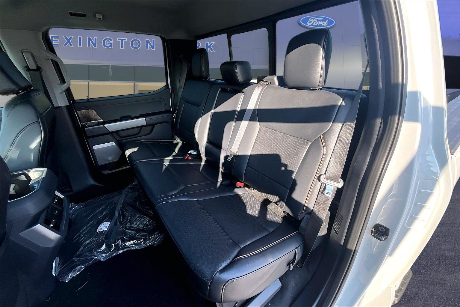 2026 Ford Super Duty F-350 SRW LARIAT